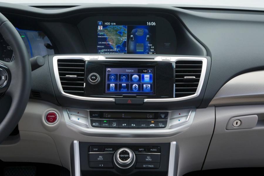  Honda Accord Plug-In Hybrid 2014 года  (фото 21 из 109)